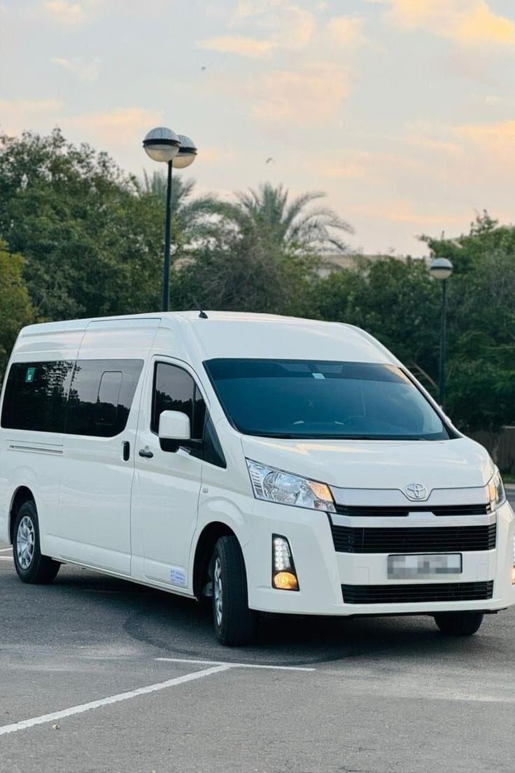 Toyota Quantum minibus for groups