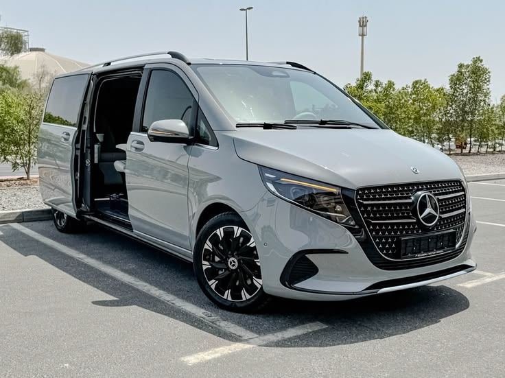 Mercedes-Benz V-Class used for Lidwala executive transfers